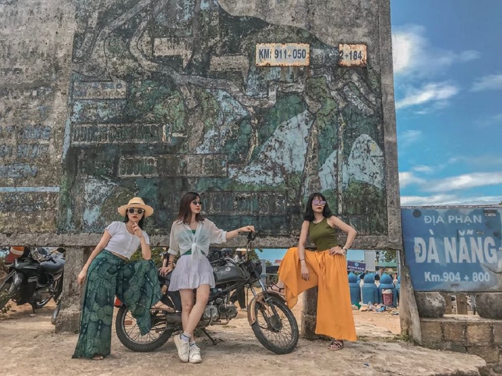 Check-in đèo Hải Vân.